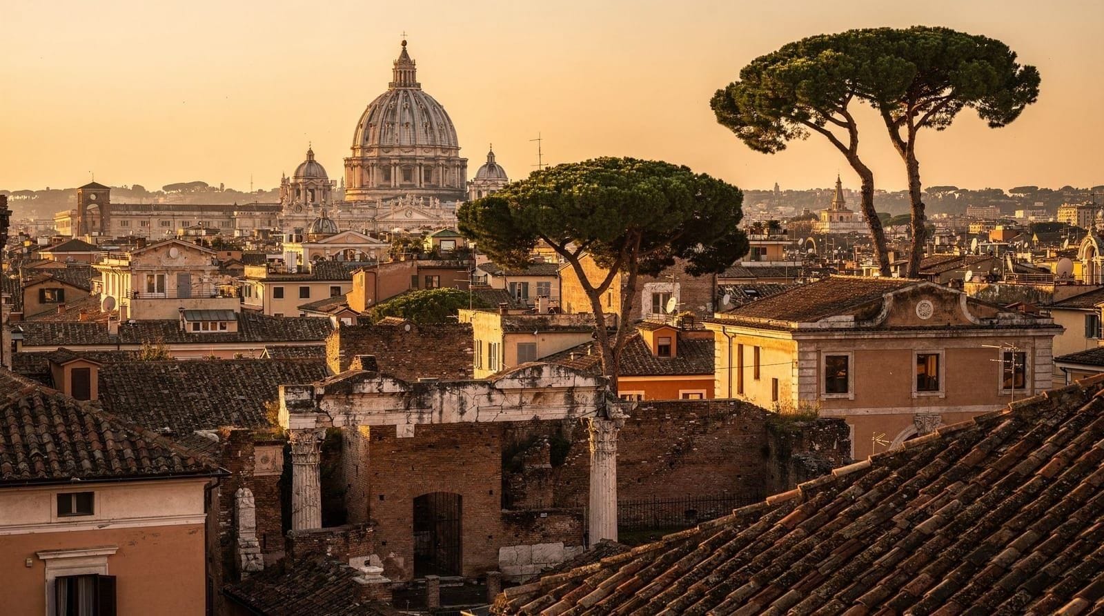 Rome's nasoni: the free drinking fountains that locals use every day — Rome has over 2,500 free drinking fountains called nasoni. Here's how they work,