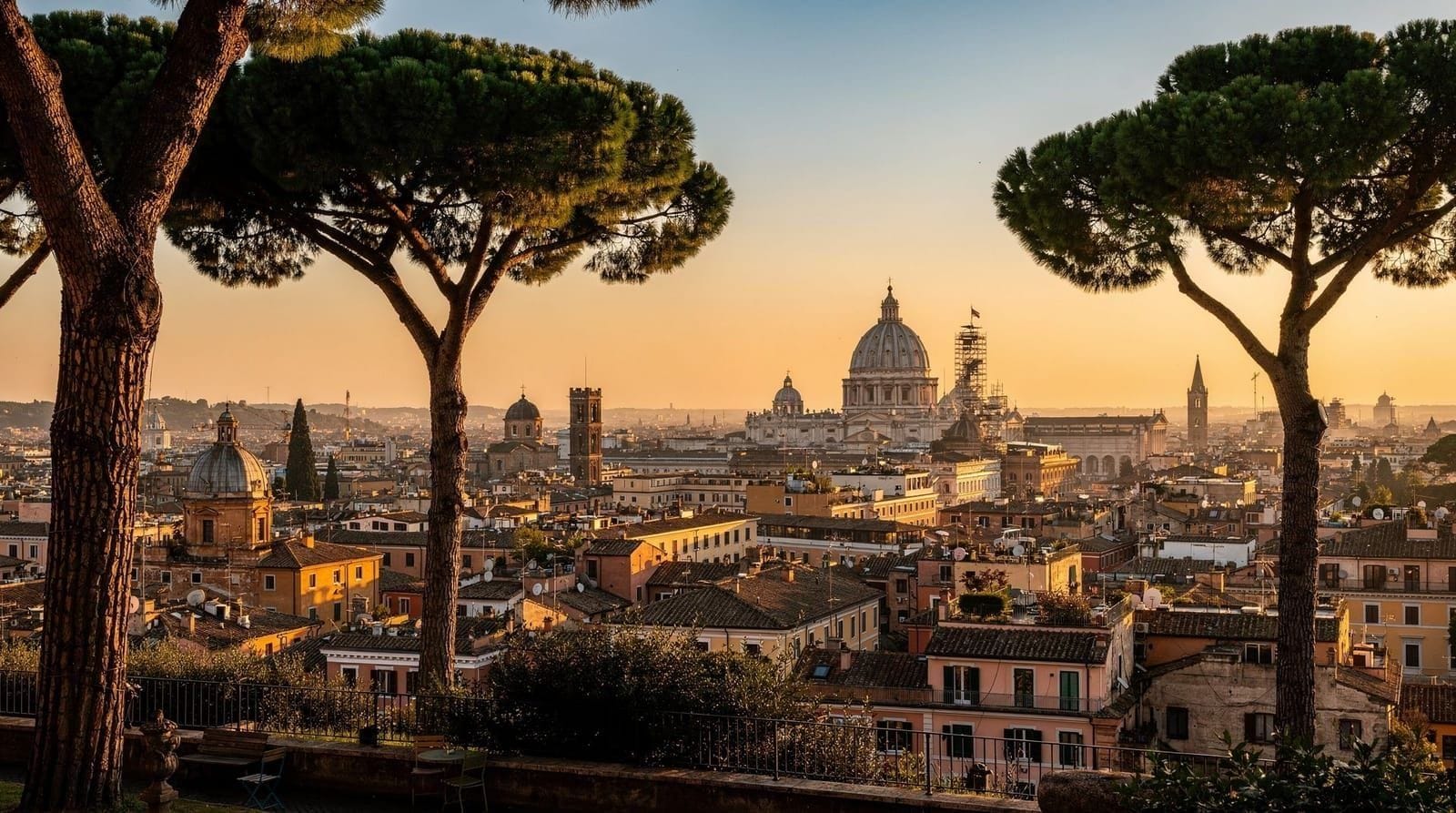 The best photo spots in Rome: a location guide with timing — The definitive guide to Rome's best photography locations, with exact timing for