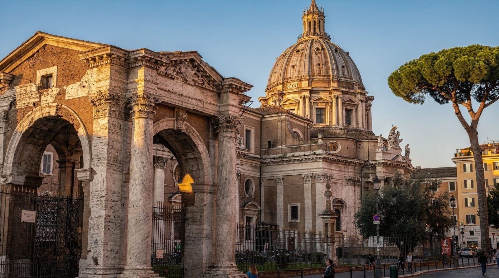 The Roman Empire explained: emperors, expansion and collapse — Who were the emperors, how did the Empire expand to its peak, and why did it col