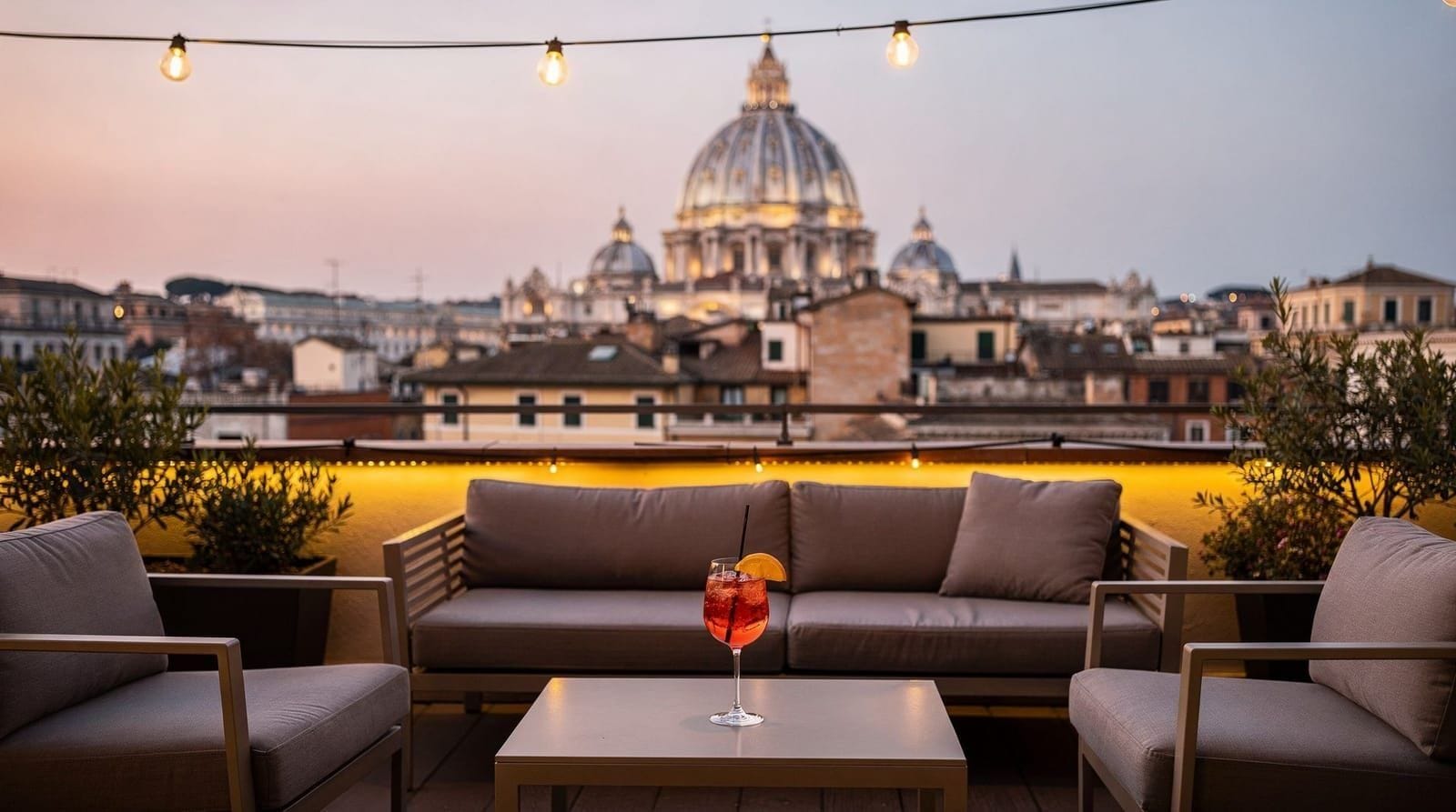 Rome evening and night tours compared — Honest comparison of Rome's evening tours — walking tours, aperitif tours, Tiber