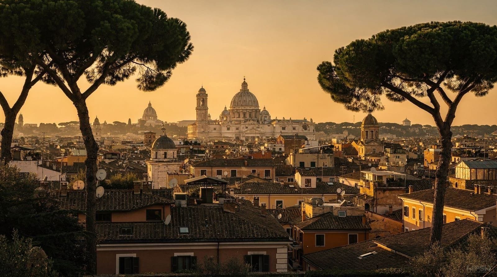 Rome's most photogenic spots (and how to shoot them without the crowds) — Rome's most-photographed spots ranked by photogenic impact and crowd difficulty 