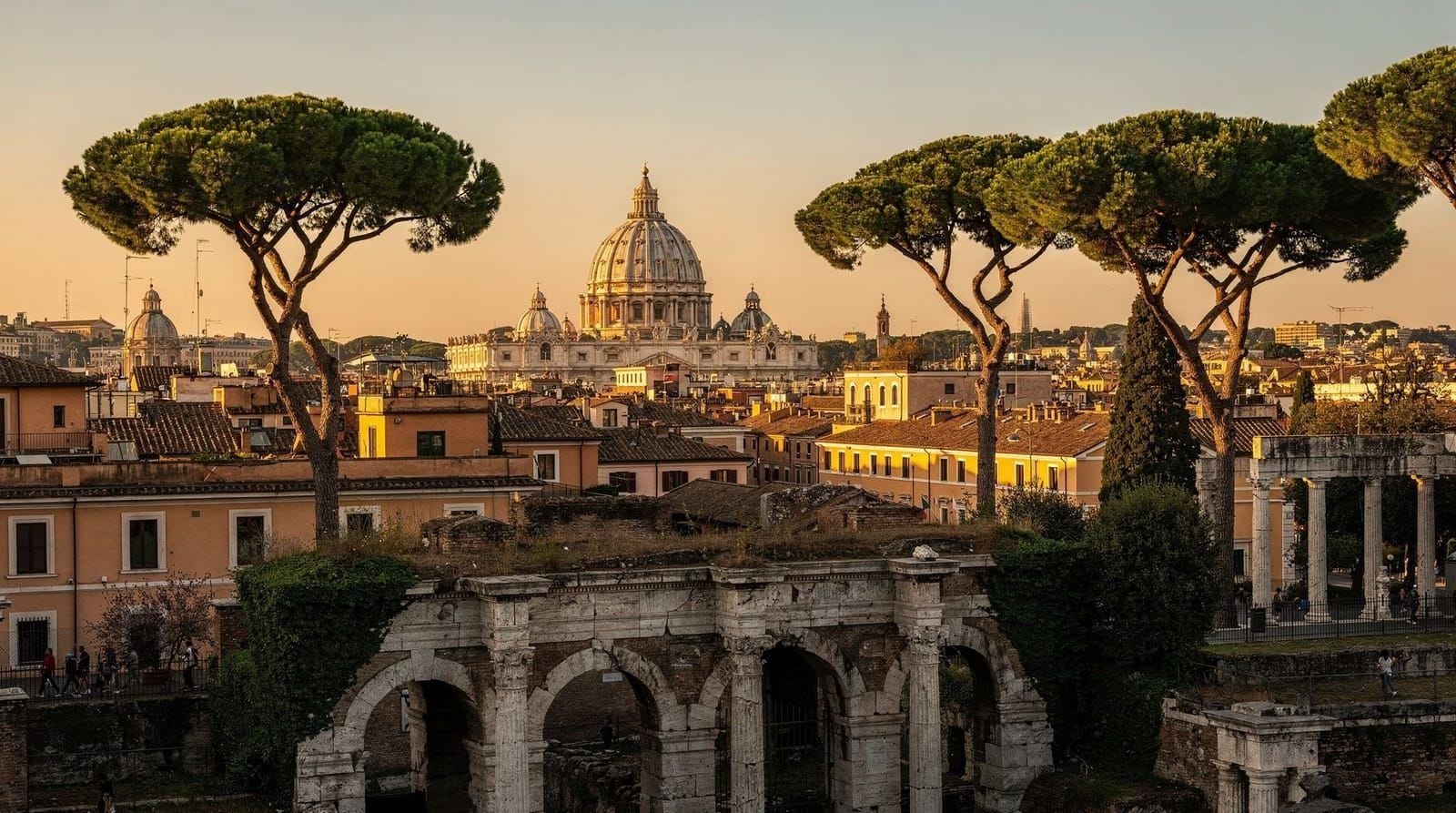 Rome vs Venice: how to choose (or combine) — Honest comparison of Rome and Venice — what each city does best, costs, logistic
