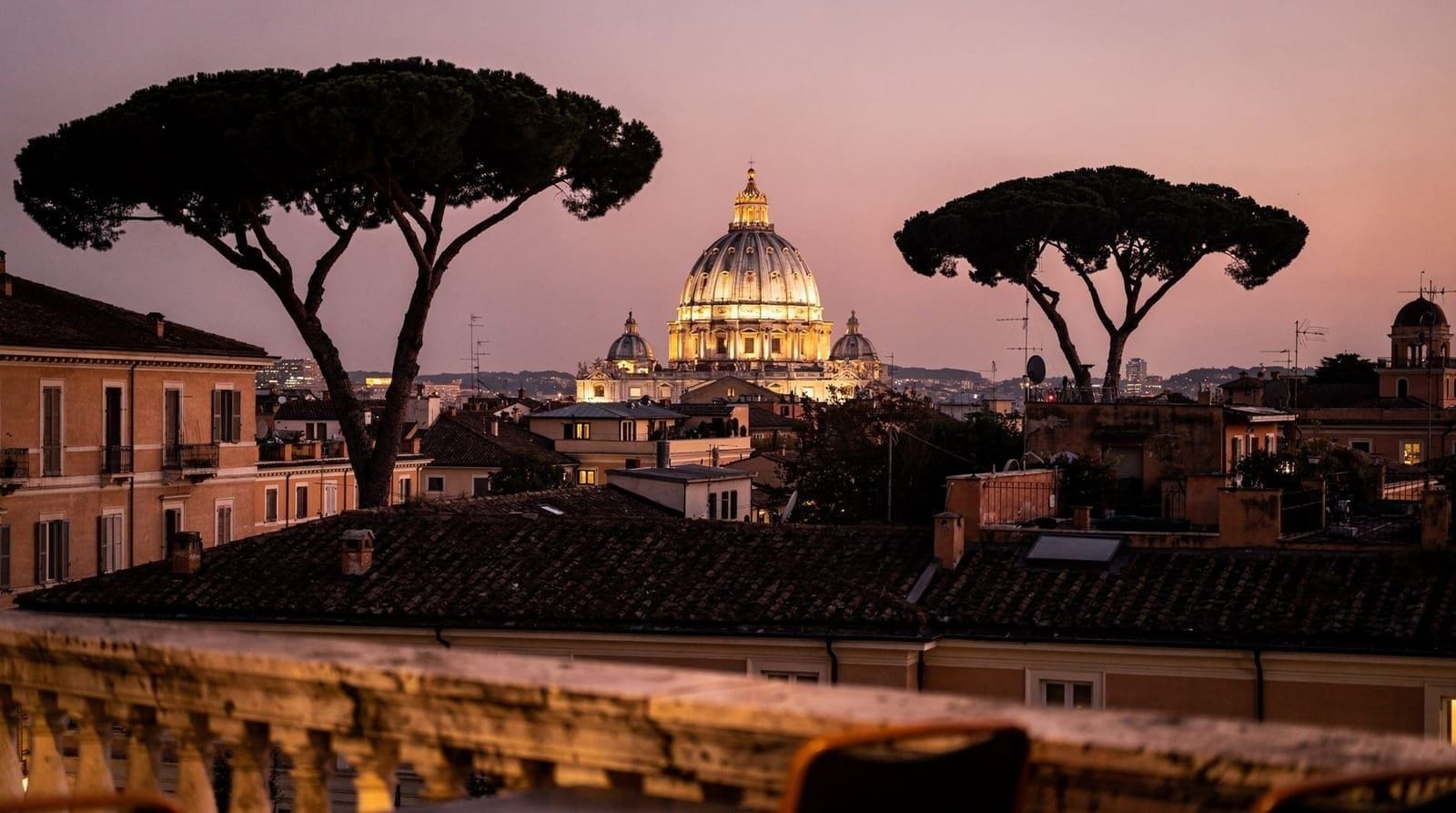 Rome Romantic Weekend — 3 days — easy — mid-range